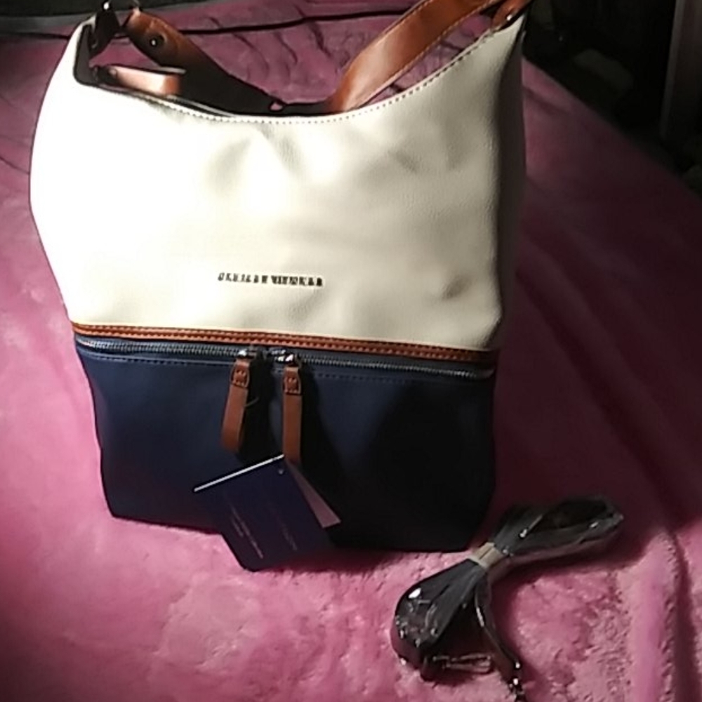 Adrienne Vittadinni Shoulder/cross body purse